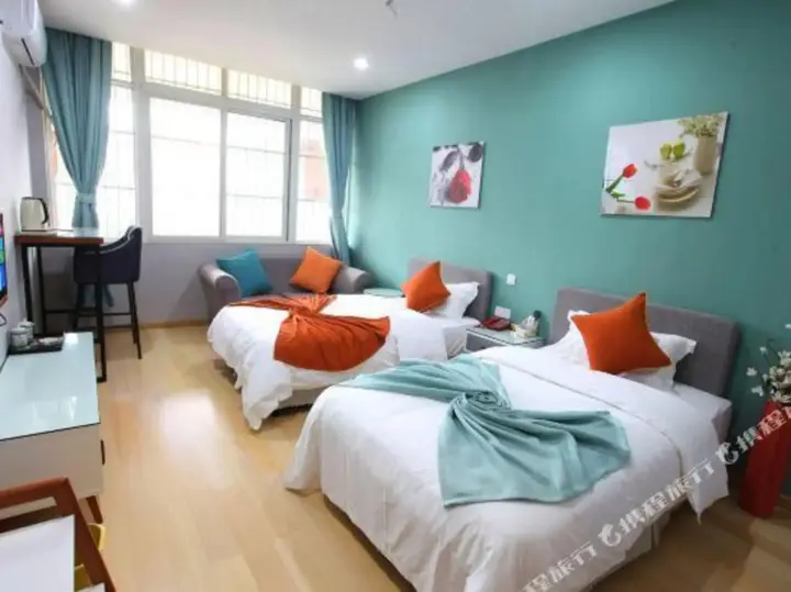 Чэнду: Dujiangyan Yuanghao Business Hotel