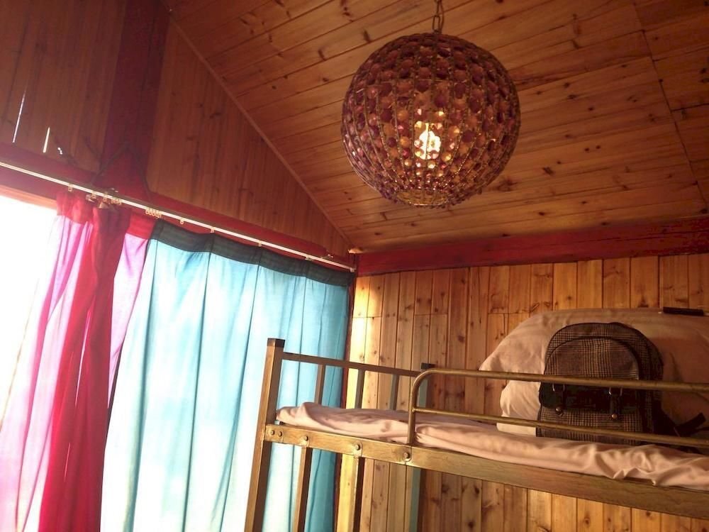 Шангри-Ла: Spring Breeze Inn