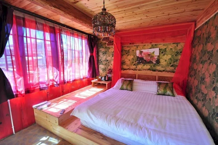 Шангри-Ла: Spring Breeze Inn
