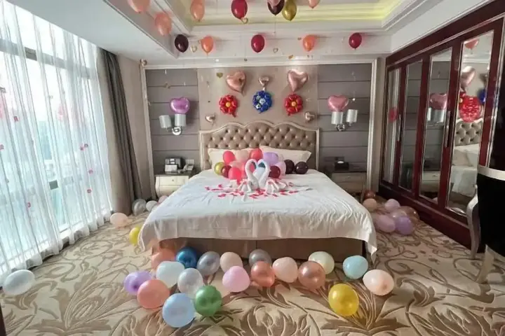 Цзиньюань: Ballad Jin Ling Hotel