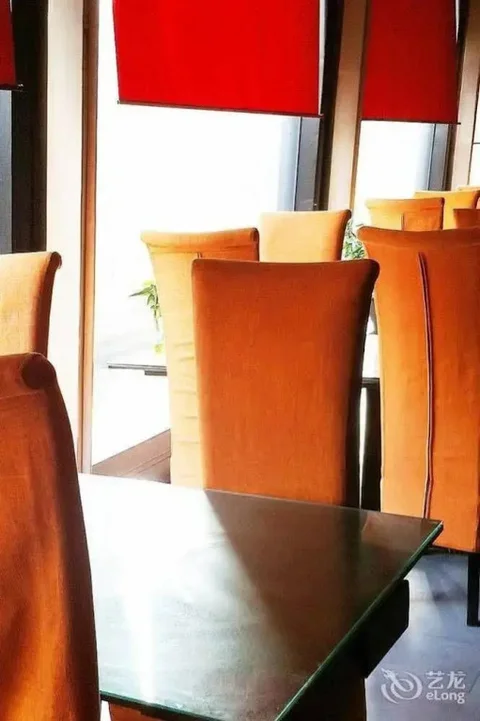 Синьян: Motel 168 Hotel Xinyang Xintiandi