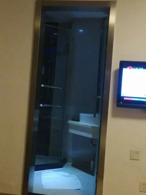 Уху: Motel 168