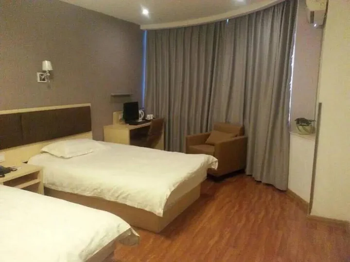 Уху: Motel 168