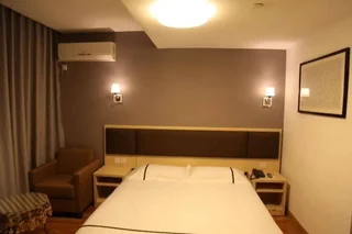 Уху: Motel 168