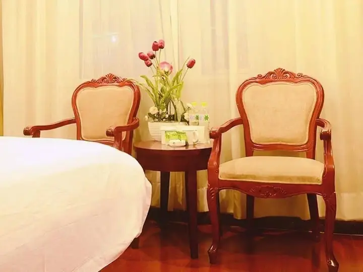 Цзиндэчжэнь: Greentree Inn - Jingdezhen Plaza North Road