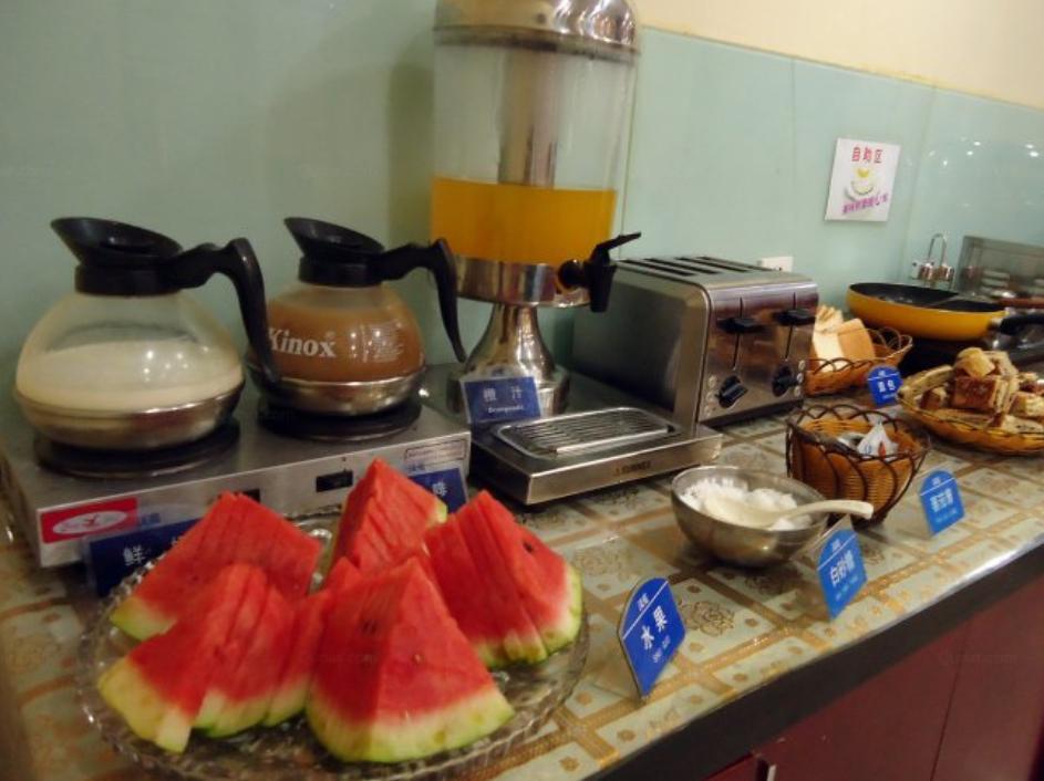 Бинжоу: Hanting Hotel (Binzhou Zhongbai Building)