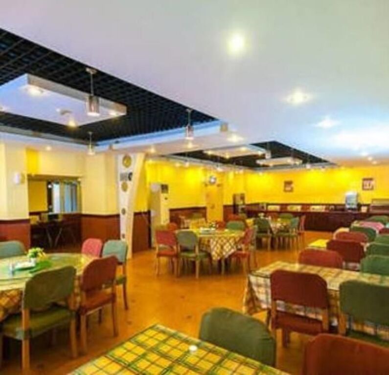 Циндао: Home Inn Hong Kong Middle Road