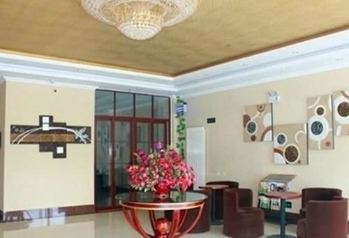 Линьи: Greentree Inn