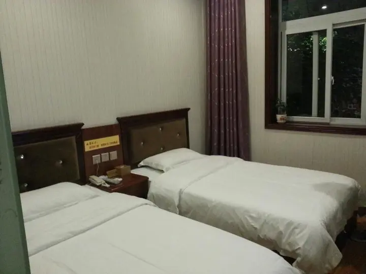 Чунцин: Chongqing Hanglv Hotel