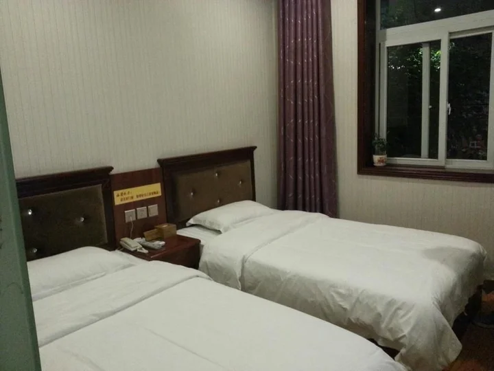 Чунцин: Chongqing Hanglv Hotel