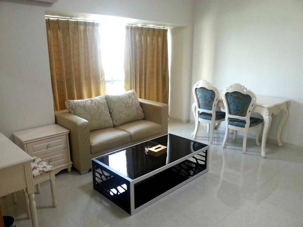 Чжаоцин: Private-enjoy Home Chain Apartment Zhaoqing Shangcheng Branch