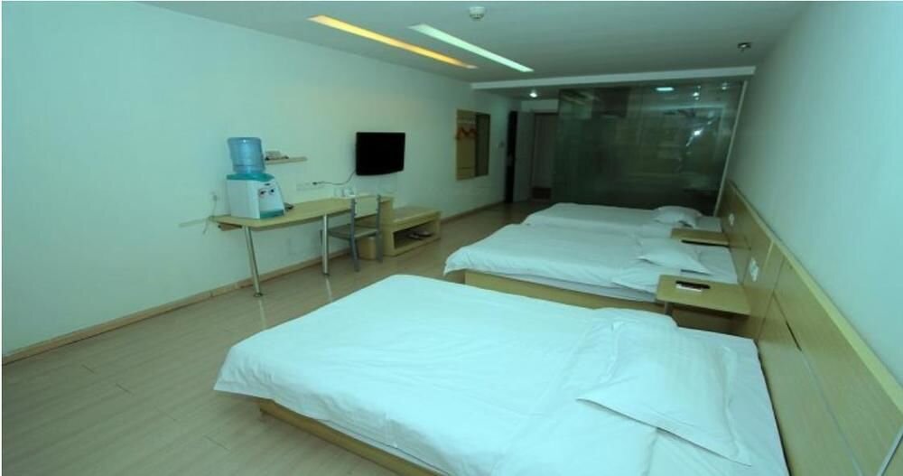 Цзинин: Thank Inn Plus Hotel QuFu Sankong