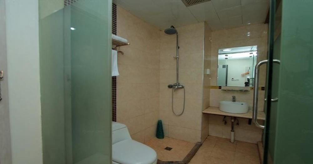 Цзинин: Thank Inn Plus Hotel QuFu Sankong
