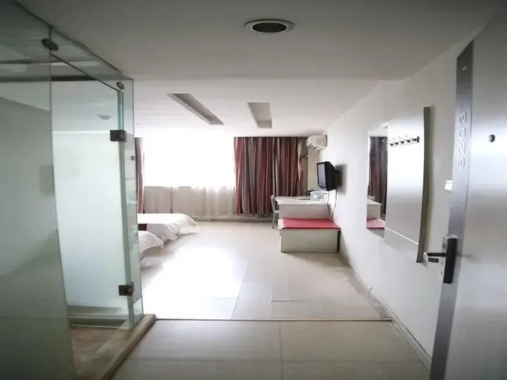Цзинин: Thank Inn Plus Hotel QuFu Sankong