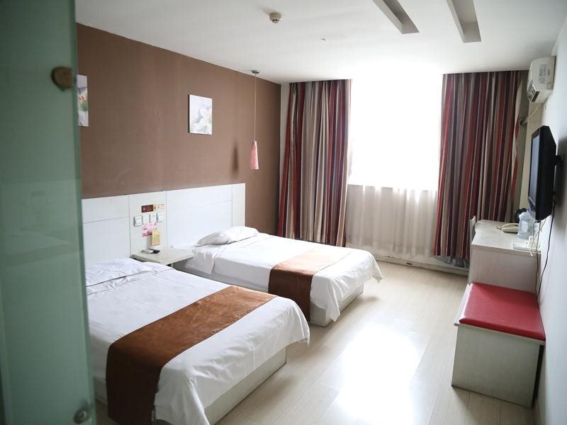 Цзинин: Thank Inn Plus Hotel QuFu Sankong