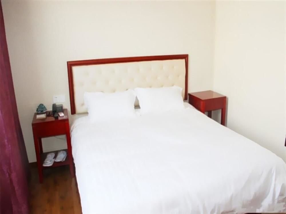 Ухань: Green Tree Inn Hubei Xiaogan Dawu County Changzheng Bei Road