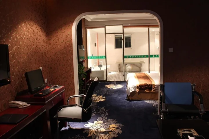 Баодин: Demei Business Hotel