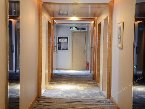 Датун: Ming Yue Business Hotel