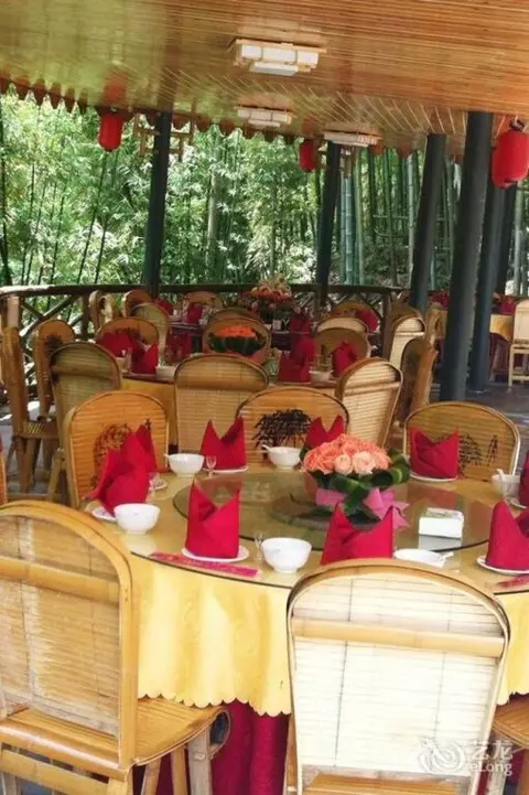 Ибинь: Yibin, Sichuan Bamboo Sea of Emerald Hills