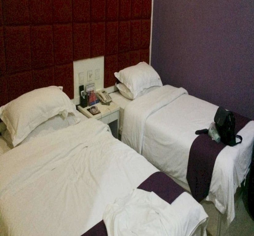 Синьсян: Bo Yue Lai Fashion Hotel