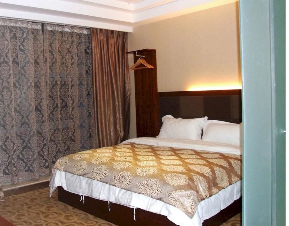 Куньмин: Yinlong Hotel