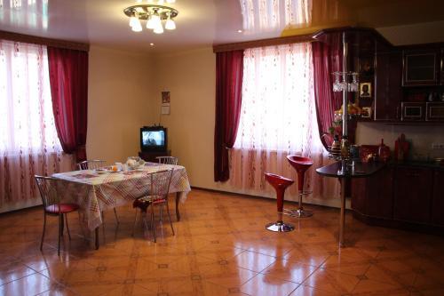 Луга: Hotel Vasilisa