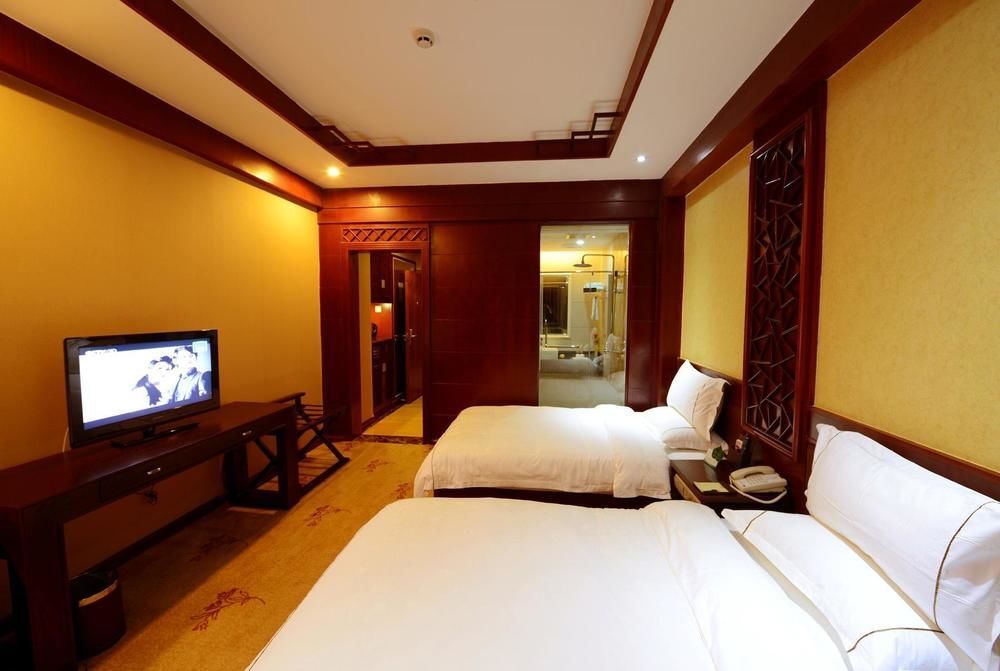 Цюйцзин: Shizong Diheng Hotel