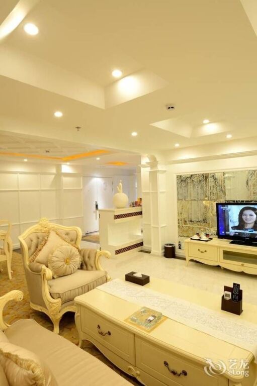 Цюйцзин: Shizong Diheng Hotel