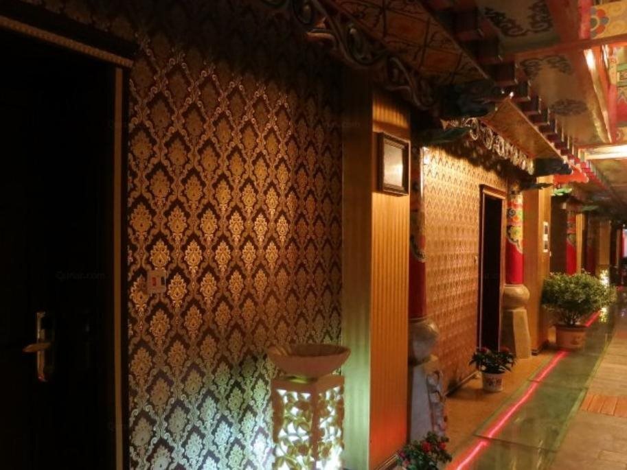 Шангри-Ла: 香格里拉日月林卡大酒店