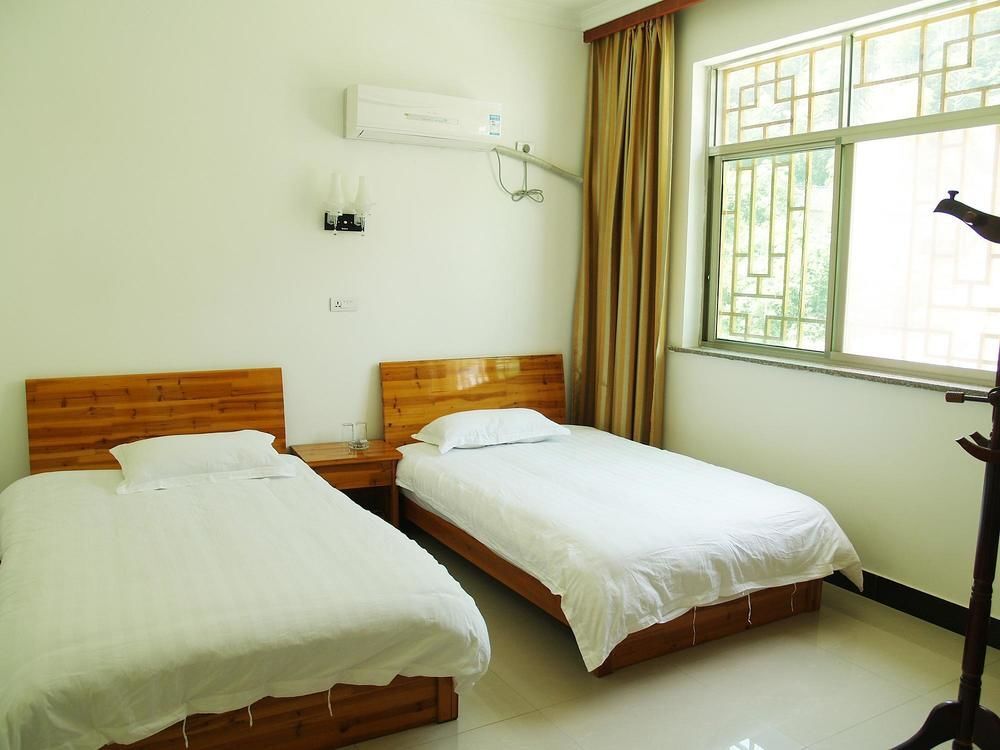Шанграо: Shanzhiju Hotel