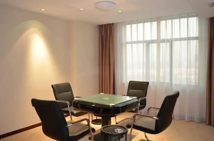 Чжэньцзян: Jurong Haibo Hotel