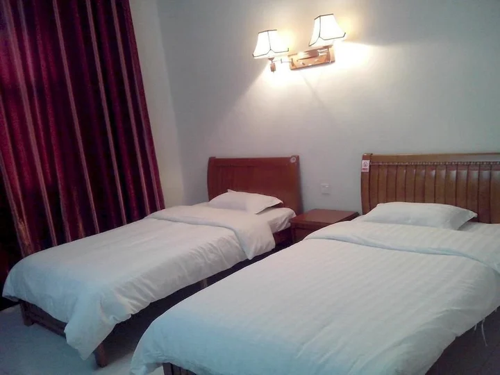Лоян: Longmen Hengtong Motel