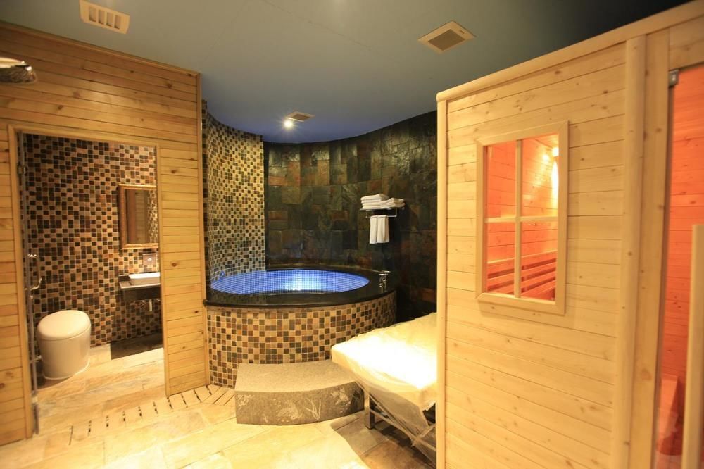 Чэндэ: Chengde No.1 Business Hotel