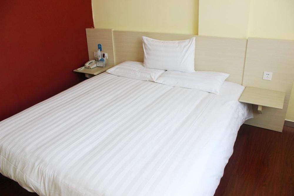 Ибинь: Hanting Hotel