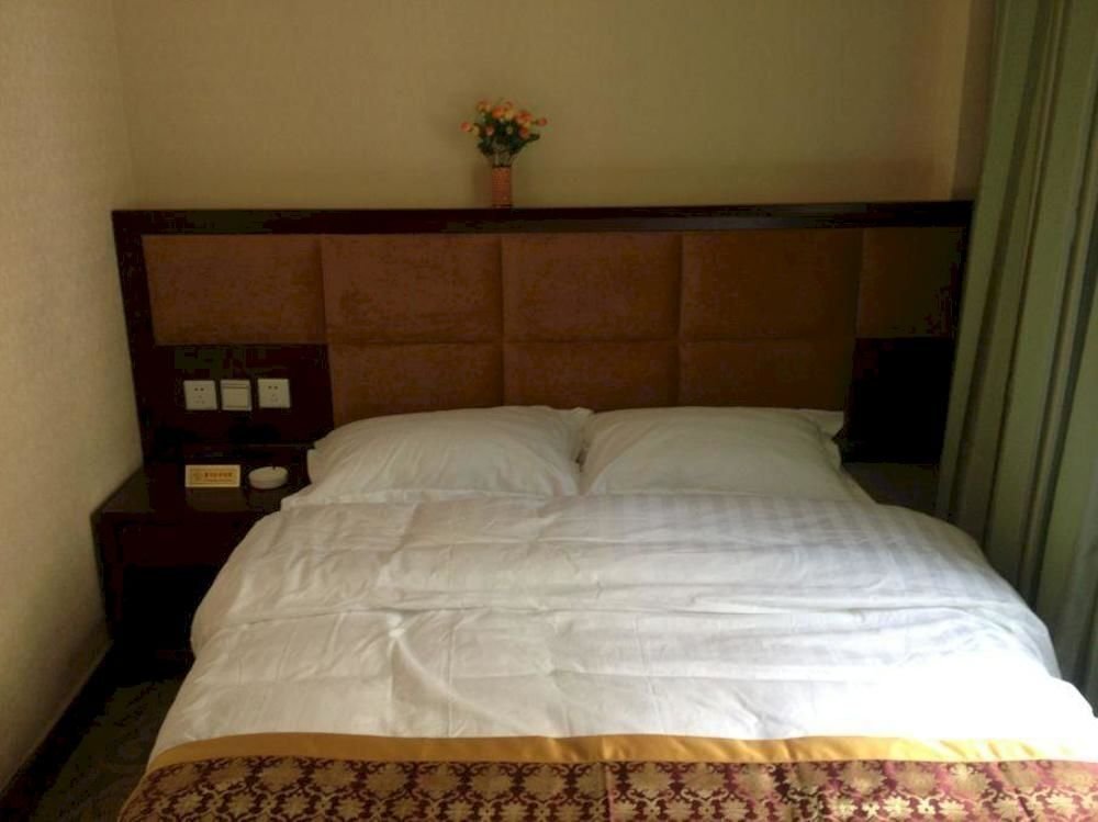 Цзючжайгоу: Jiuzhaigou Green Apple Inn