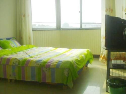 Лоян: Success College Students Apartment
