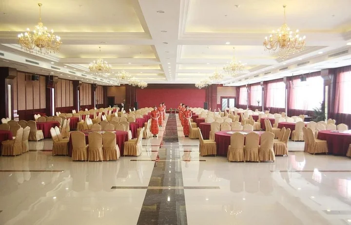 Вэйфан: Weishi International Hotel