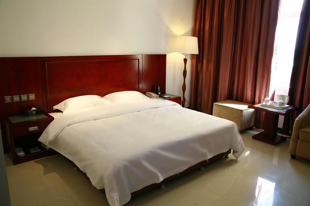 Синтай: Xingtai Xinjinshan Hotel