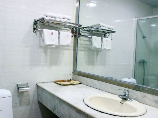 Шаогуань: Yiyuan Hotel