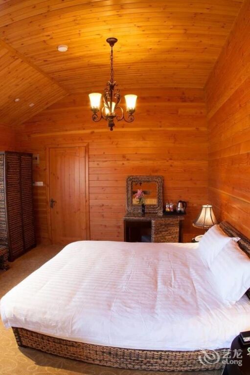 Чжоушань: Feichengwurao Resort