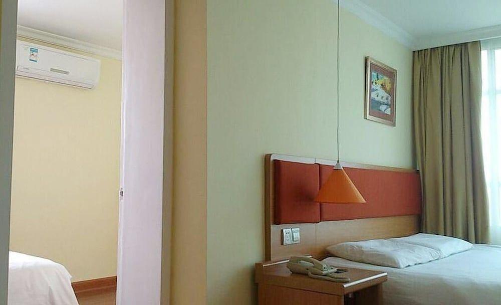 Ухань: Home Inn