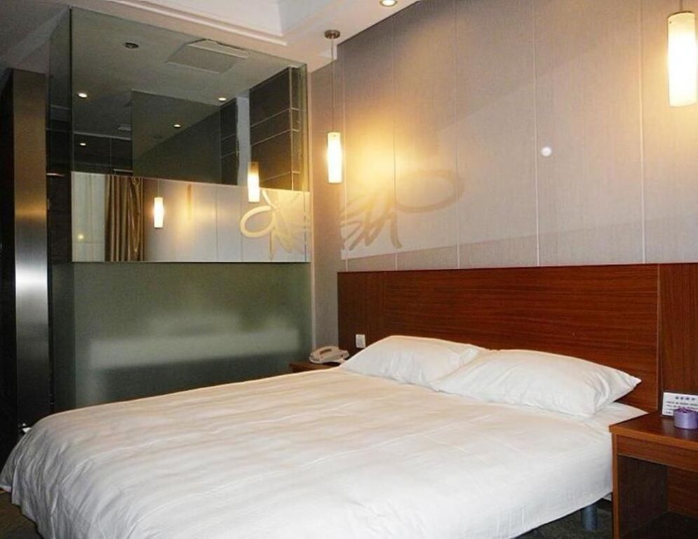 Аньцин: Motel 168 Hotel