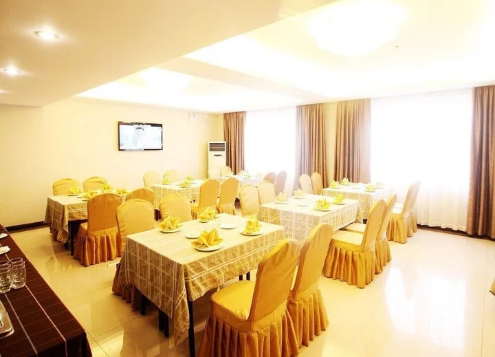 Чэнду: Starway Hotel