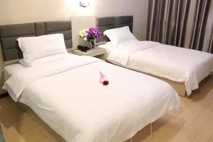 Чжэнчжоу: 郑州美尚商务酒店(市政府桐柏路店)