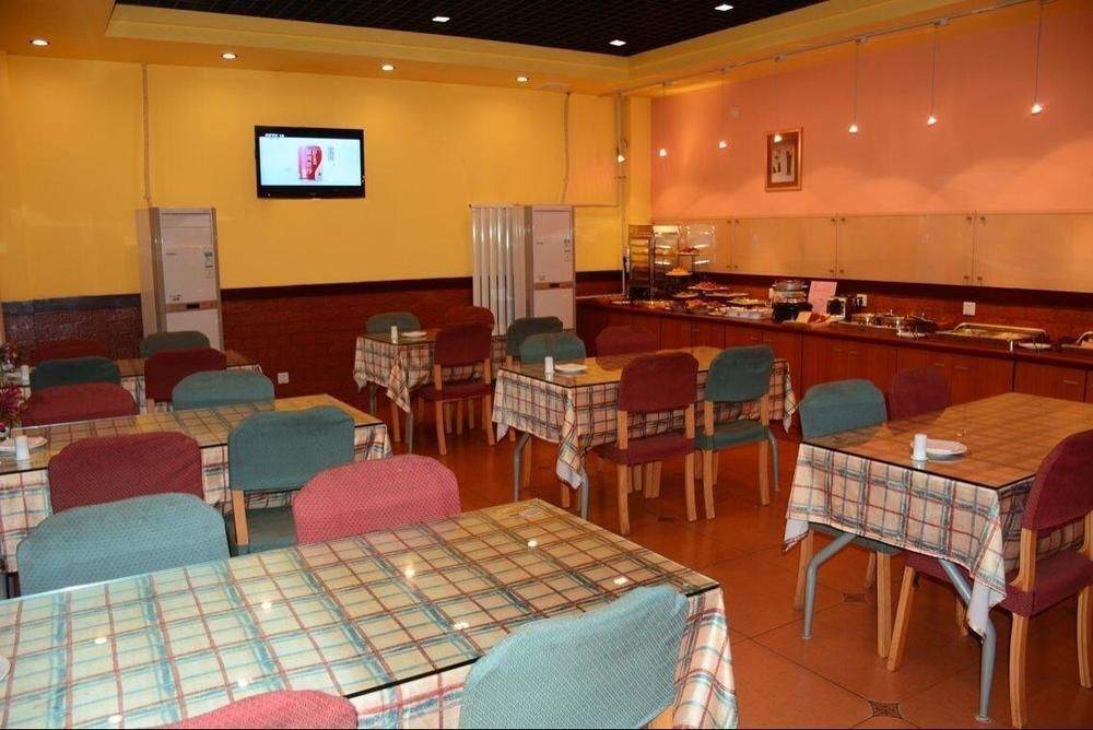 Линьи: Home Inn Hotel - Yinqueshan Park