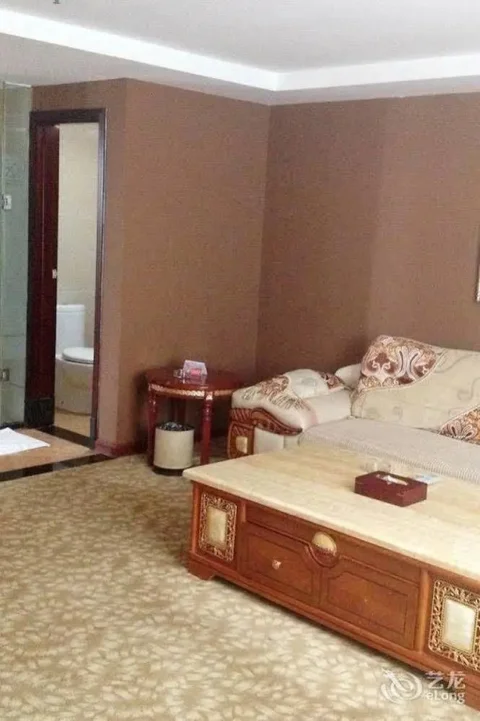 Наньнин: Yeste Hotel Nanning Jinhu Square