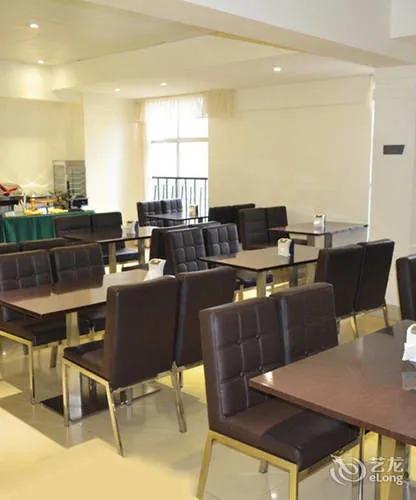 Наньнин: Yeste Hotel Nanning Jinhu Square
