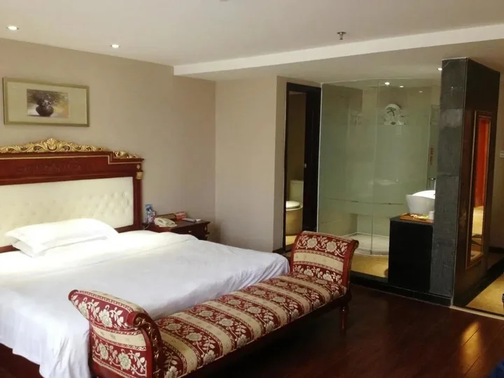 Наньнин: Yeste Hotel Nanning Jinhu Square