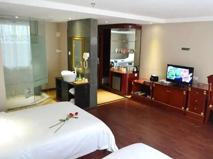 Наньнин: Yeste Hotel Nanning Jinhu Square