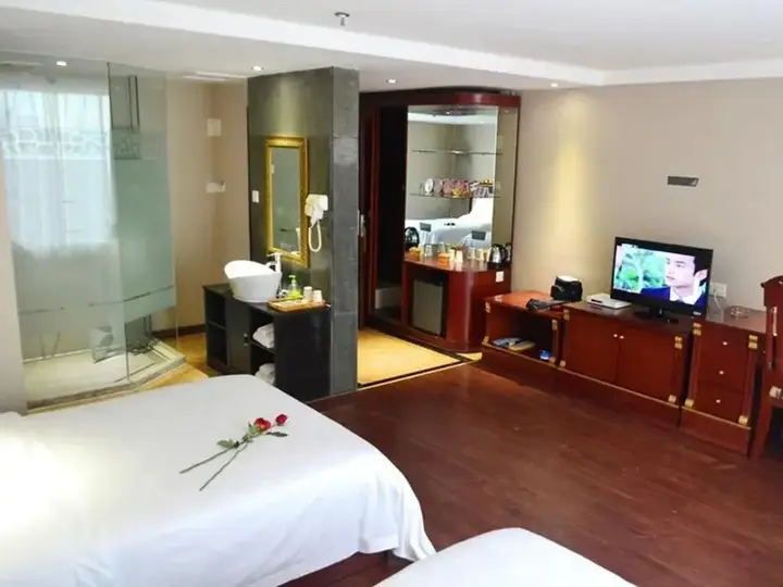 Наньнин: Yeste Hotel Nanning Jinhu Square